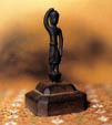 写真：銅造誕生釈迦仏立像