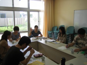 写真：プロジェクト会議の様子 