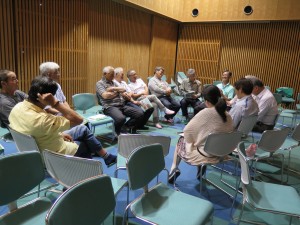 写真:石榑の里(地域)大切にできる子を育むために、私たちたができることをテーマに話し合う自治会長