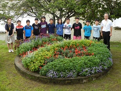 写真：中里小学校花壇