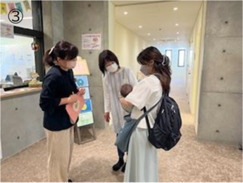 お迎えの様子です。1日の様子を保育士よりお伝えします。お母さんも安心です。