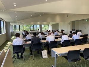 写真：審議会会議風景（第2回）