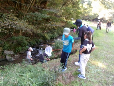 ”みなっち”と空と森の遊び時間