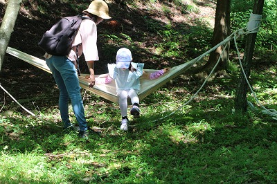 ”みなっち”と空と森の遊び時間